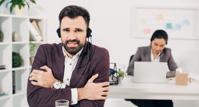 cosa fare se sul posto di lavoro fa troppo freddo