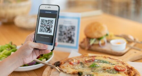 Menù digitale con QR Code: come crearlo, quanto costa, vantaggi e svantaggi